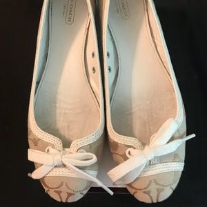 Coach flats